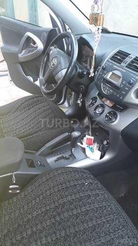 Toyota RAV4 2007, 200,000 km - 2.0 л - Bakı