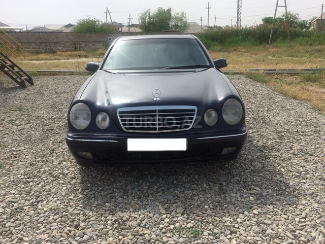 Mercedes E 240 2001, 382,021 km - 2.6 l - Bakı