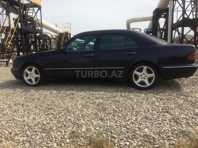 Mercedes E 240 2001, 382,021 km - 2.6 l - Bakı