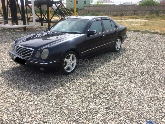 Mercedes E 240 2001, 382,021 km - 2.6 l - Bakı