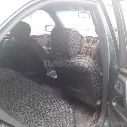Mercedes E 200 1997, 325,000 km - 2.0 l - Bakı