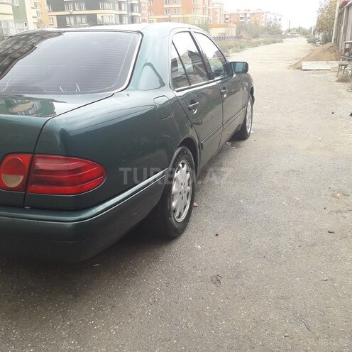 Mercedes E 200 1997, 325,000 km - 2.0 l - Bakı
