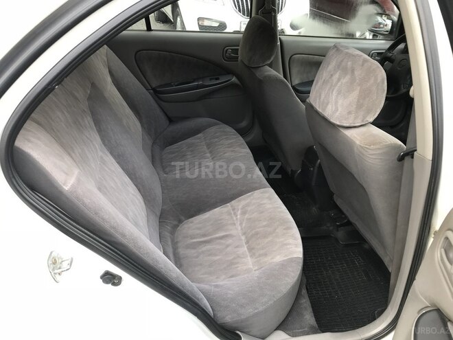 Nissan Sunny 2002, 260,000 km - 1.6 л - Bakı