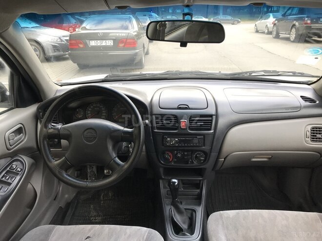 Nissan Sunny 2002, 260,000 km - 1.6 л - Bakı