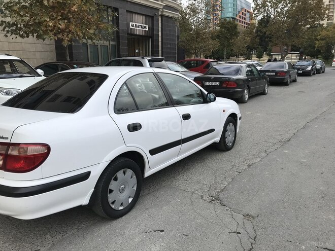Nissan Sunny 2002, 260,000 km - 1.6 л - Bakı