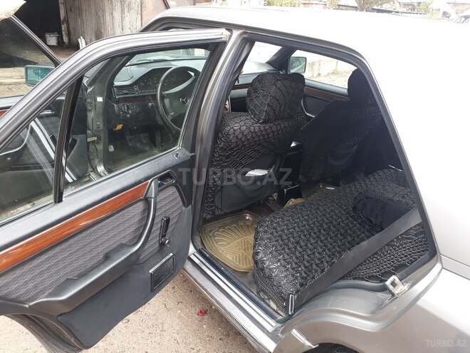 Mercedes E 200 1990, 200,850 km - 2.0 l - Bakı