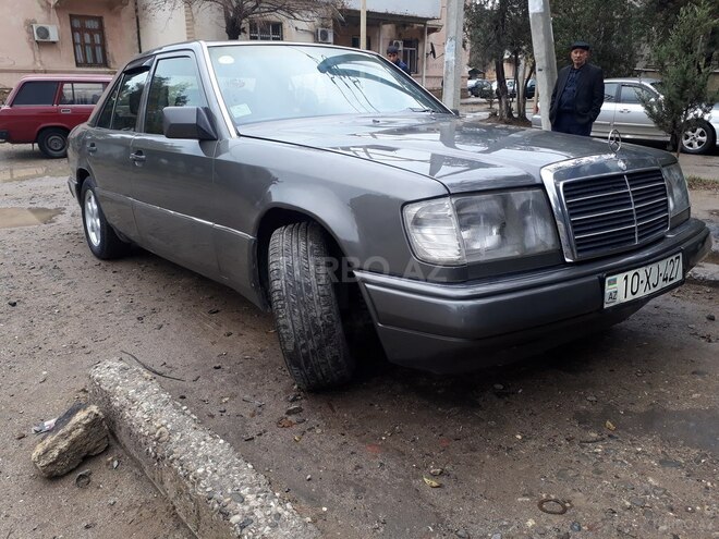 Mercedes E 200 1990, 200,850 km - 2.0 l - Bakı