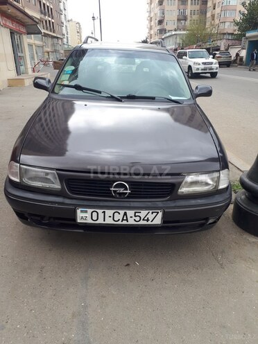 Opel Astra 1995, 50,000 km - 1.6 l - Bakı