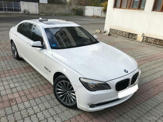 BMW 750 2009, 143,000 km - 4.4 l - Bakı