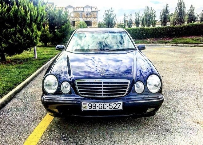 Mercedes E 200 1999, 250,505 km - 2.0 л - Bakı