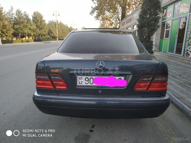 Mercedes E 240 1998, 333,999 km - 2.4 л - Yevlax