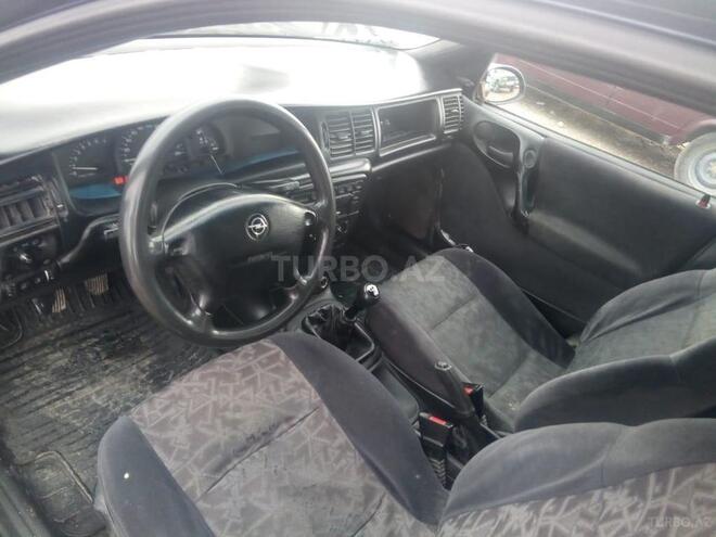 Opel Vectra 1998, 298,000 km - 1.6 l - Bakı