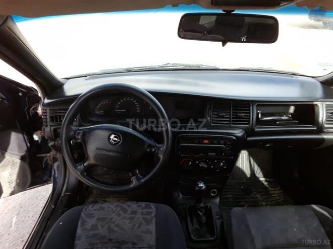 Opel Vectra 1998, 298,000 km - 1.6 l - Bakı