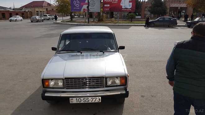LADA (VAZ) 2107 2006, 185,000 km - 1.6 l - Gəncə