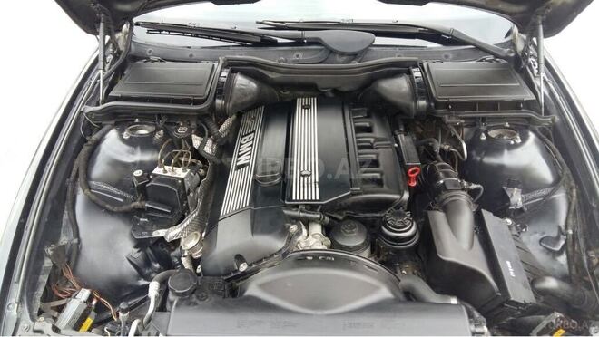 BMW 528 2003, 175,235 km - 0.3 л - Bakı