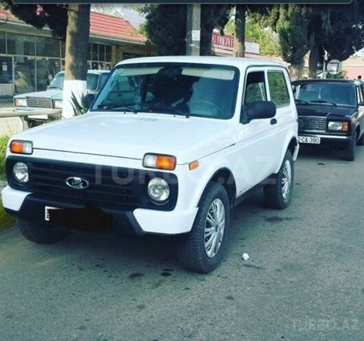 LADA (VAZ) Niva 2004, 14,700 km - 1.7 l - Lerik