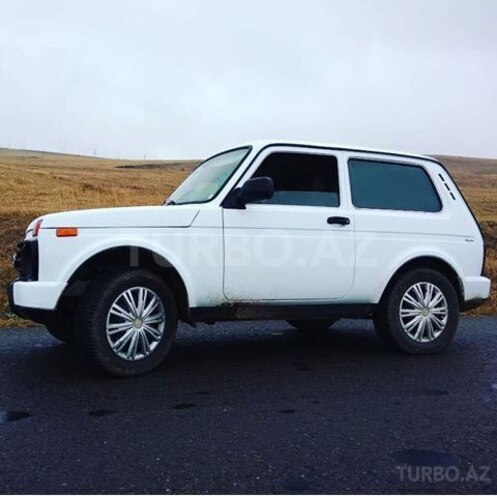 LADA (VAZ) Niva 2004, 14,700 km - 1.7 l - Lerik