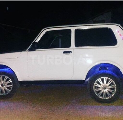 LADA (VAZ) Niva 2004, 14,700 km - 1.7 l - Lerik