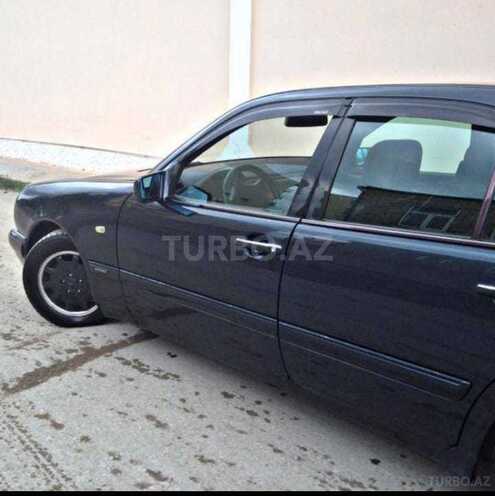 Mercedes E 240 1997, 200,000 km - 2.4 л - Zaqatala