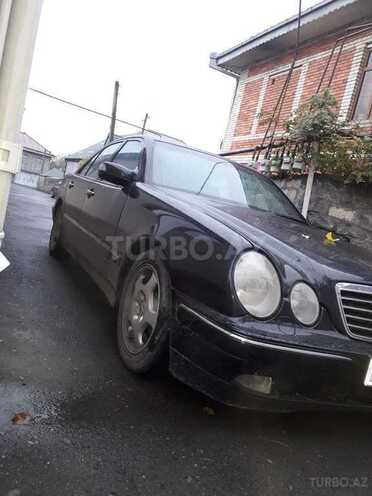 Mercedes E 270 2000, 493,000 km - 2.7 l - Bakı