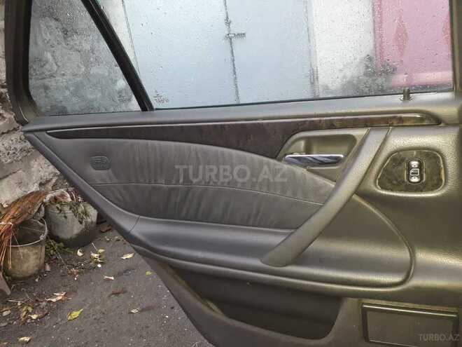Mercedes E 270 2000, 493,000 km - 2.7 l - Bakı
