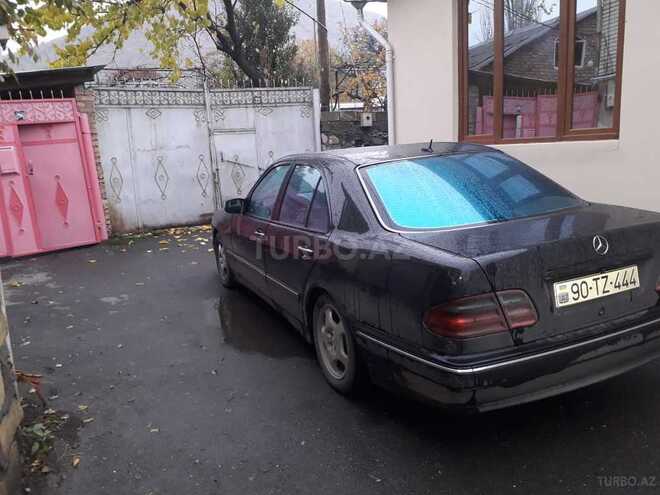 Mercedes E 270 2000, 493,000 km - 2.7 l - Bakı