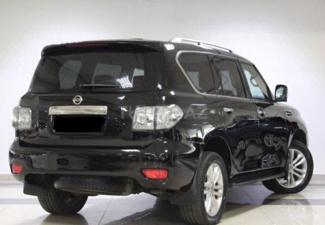 Nissan Patrol 2010, 147,000 km - 5.6 l - Bakı
