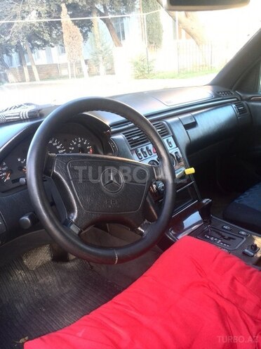 Mercedes E 230 1997, 350,000 km - 2.3 l - Bakı