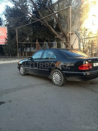 Mercedes E 230 1997, 350,000 km - 2.3 l - Bakı