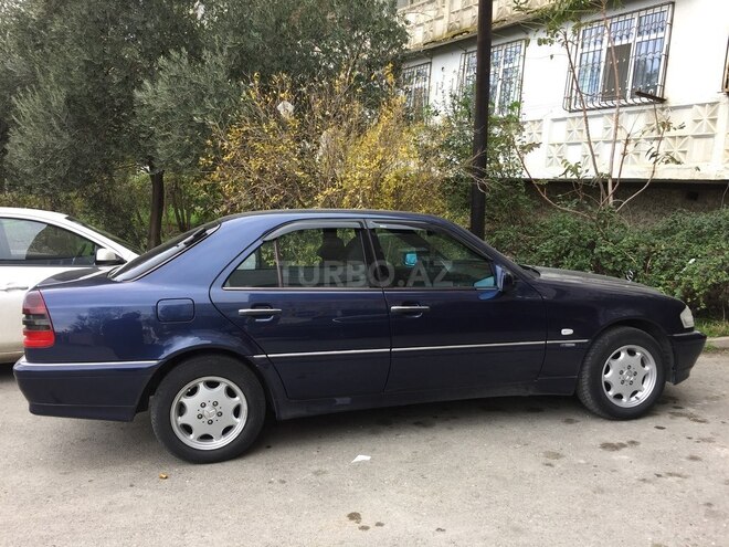 Mercedes C 240 2009, 345,000 km - 2.4 л - Bakı