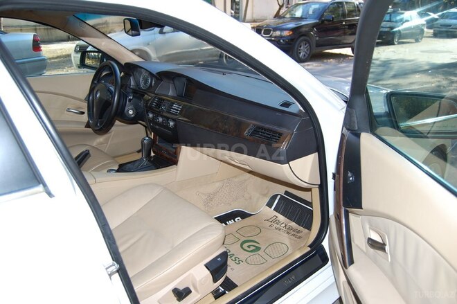 BMW 530 2005, 166,000 km - 3.0 l - Bakı
