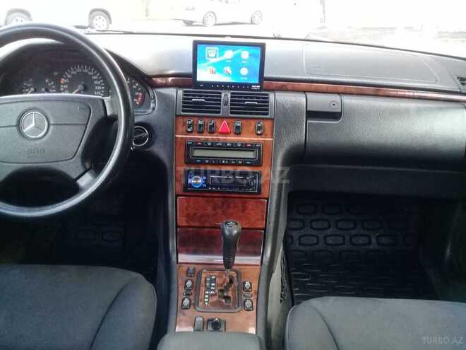 Mercedes E 280 1999, 350,000 km - 2.8 l - Bakı