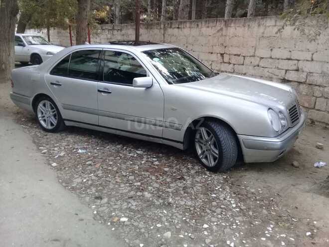 Mercedes E 280 1999, 350,000 km - 2.8 l - Bakı