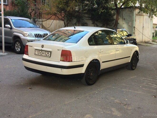 Volkswagen Passat 1997, 222,450 km - 1.8 л - Bakı