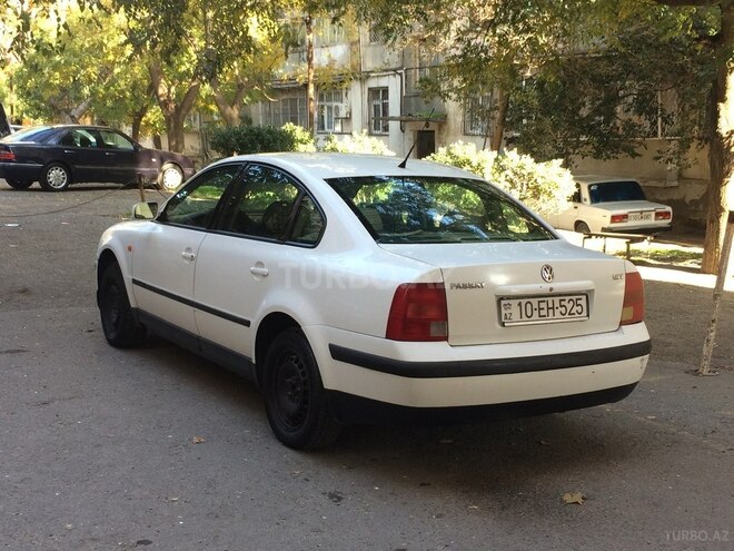 Volkswagen Passat 1997, 222,450 km - 1.8 л - Bakı