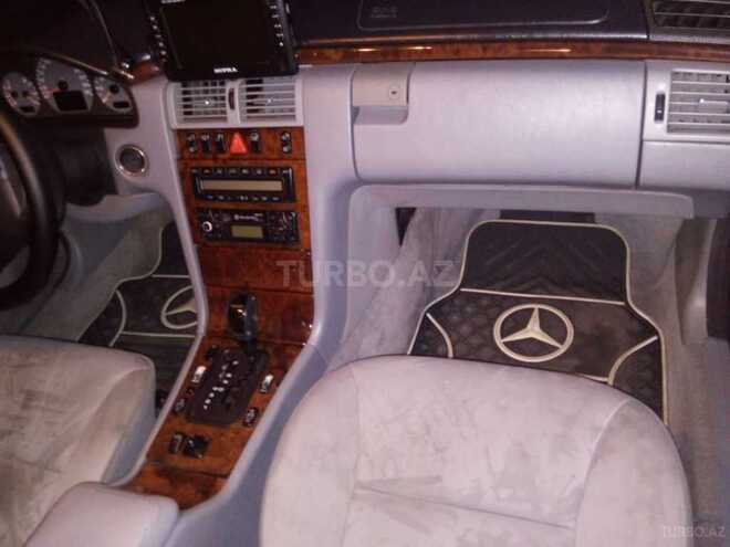 Mercedes E 240 1998, 304,000 km - 2.4 l - Bakı