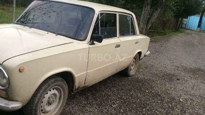 LADA (VAZ) 2101 1971, 250,000 km - 1.6 l - Astara