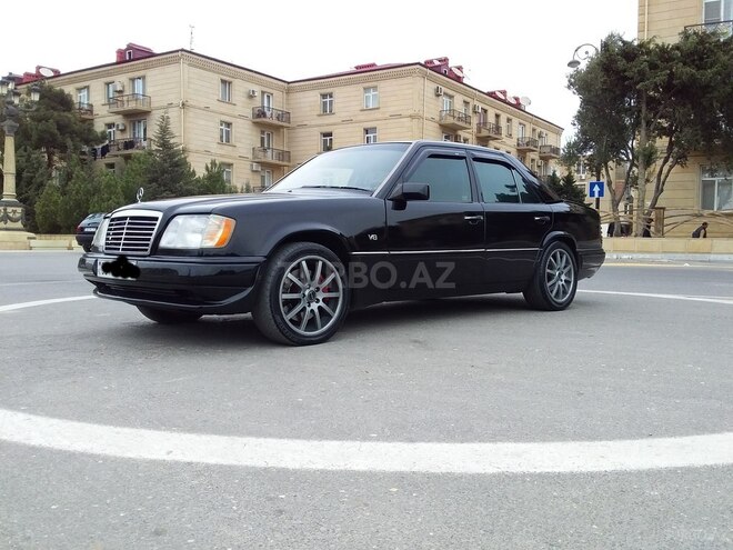 Mercedes E 420 1993, 295,000 km - 4.2 l - Bakı