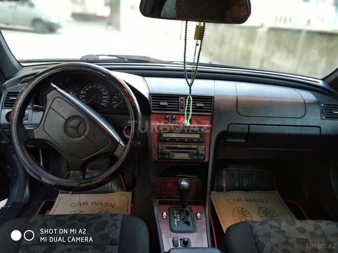 Mercedes C 200 1997, 243,000 km - 2.0 l - Bakı