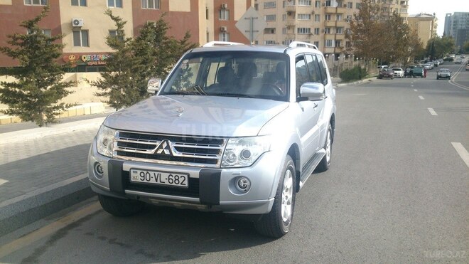 Mitsubishi Pajero 2009, 89,000 km - 3.5 l - Bakı