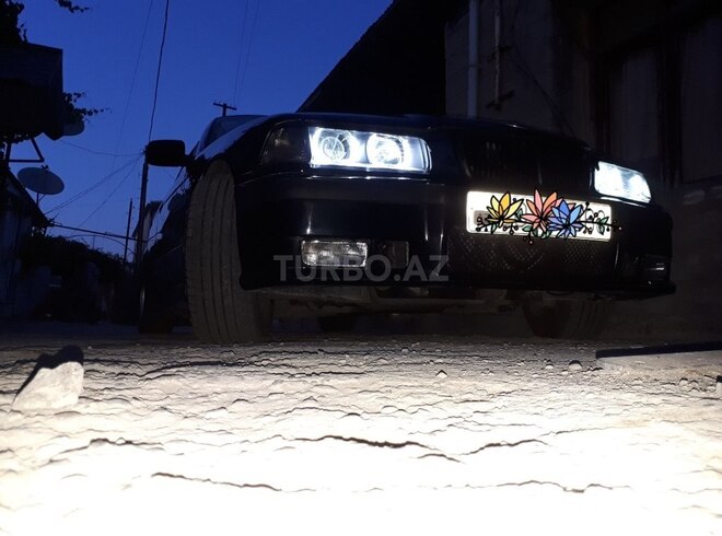 BMW 320 1997, 256,000 km - 2.0 l - Bakı