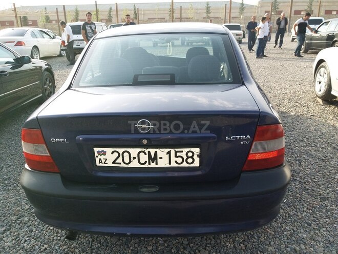 Opel Vectra 1997, 224,000 km - 1.6 l - Gəncə
