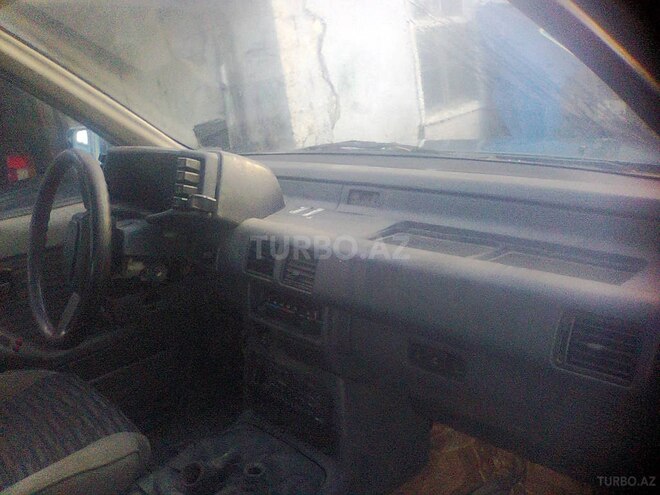 Opel Frontera 1993, 230,000 km - 2.4 l - İsmayıllı