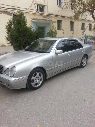 Mercedes E 240 2002, 222,000 km - 2.6 l - Sumqayıt