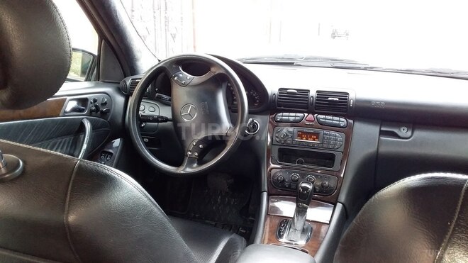 Mercedes C 240 2001, 275,600 km - 2.4 l - Bakı