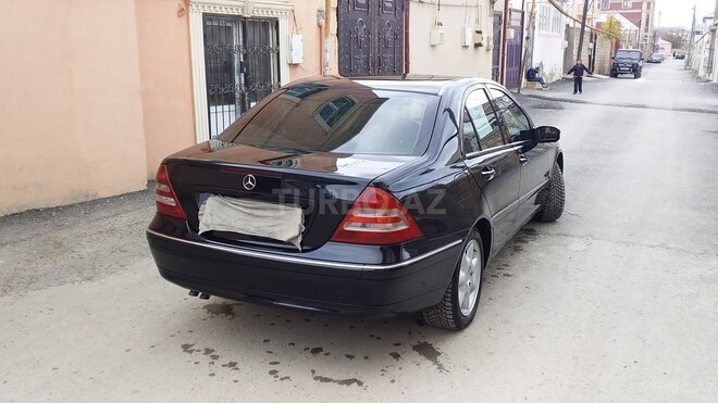 Mercedes C 240 2001, 275,600 km - 2.4 l - Bakı