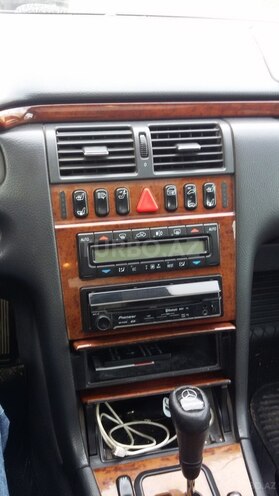 Mercedes E 320 2000, 162,000 km - 3.2 l - Bakı
