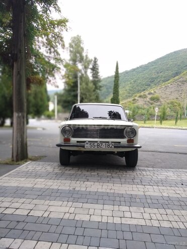 LADA (VAZ) 21011 1986, 20,000 km - 1.6 л - Qax