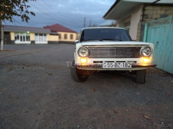 LADA (VAZ) 21011 1986, 20,000 km - 1.6 л - Qax