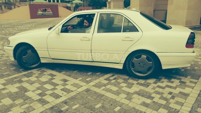 Mercedes C 230 1999, 1,910,000 km - 2.3 l - Bakı